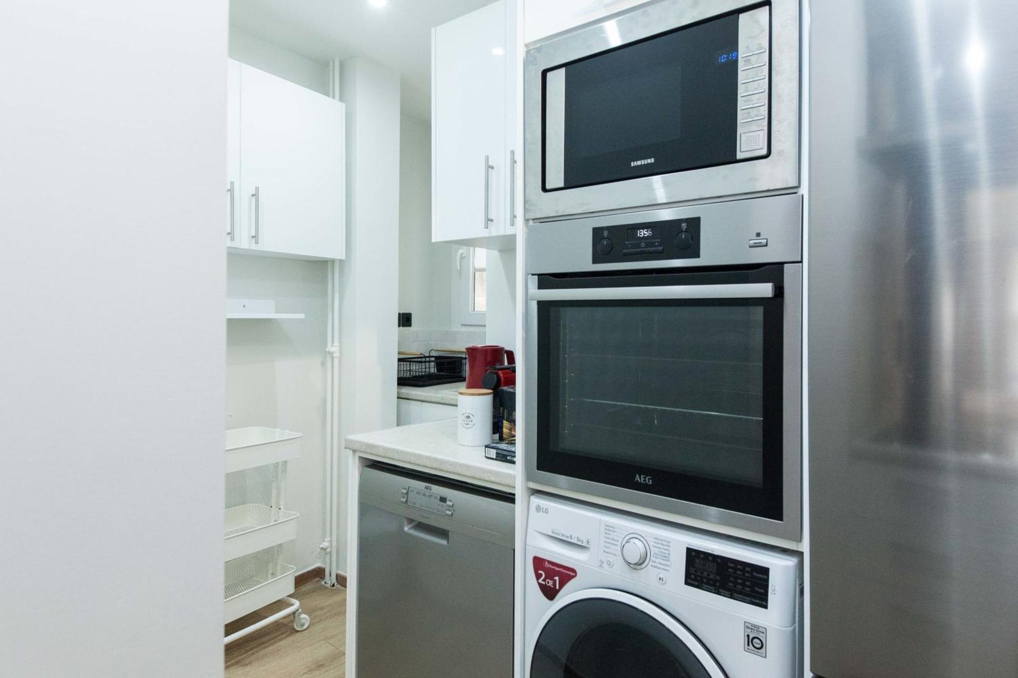 Acropolis View Modern Deluxe Suite With Balcony 아테네 외부 사진