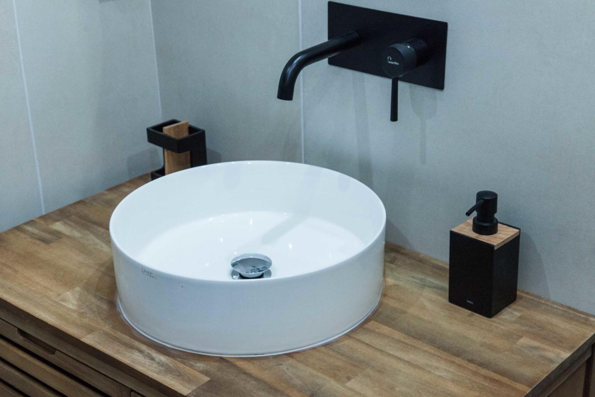 Acropolis View Modern Deluxe Suite With Balcony 아테네 외부 사진
