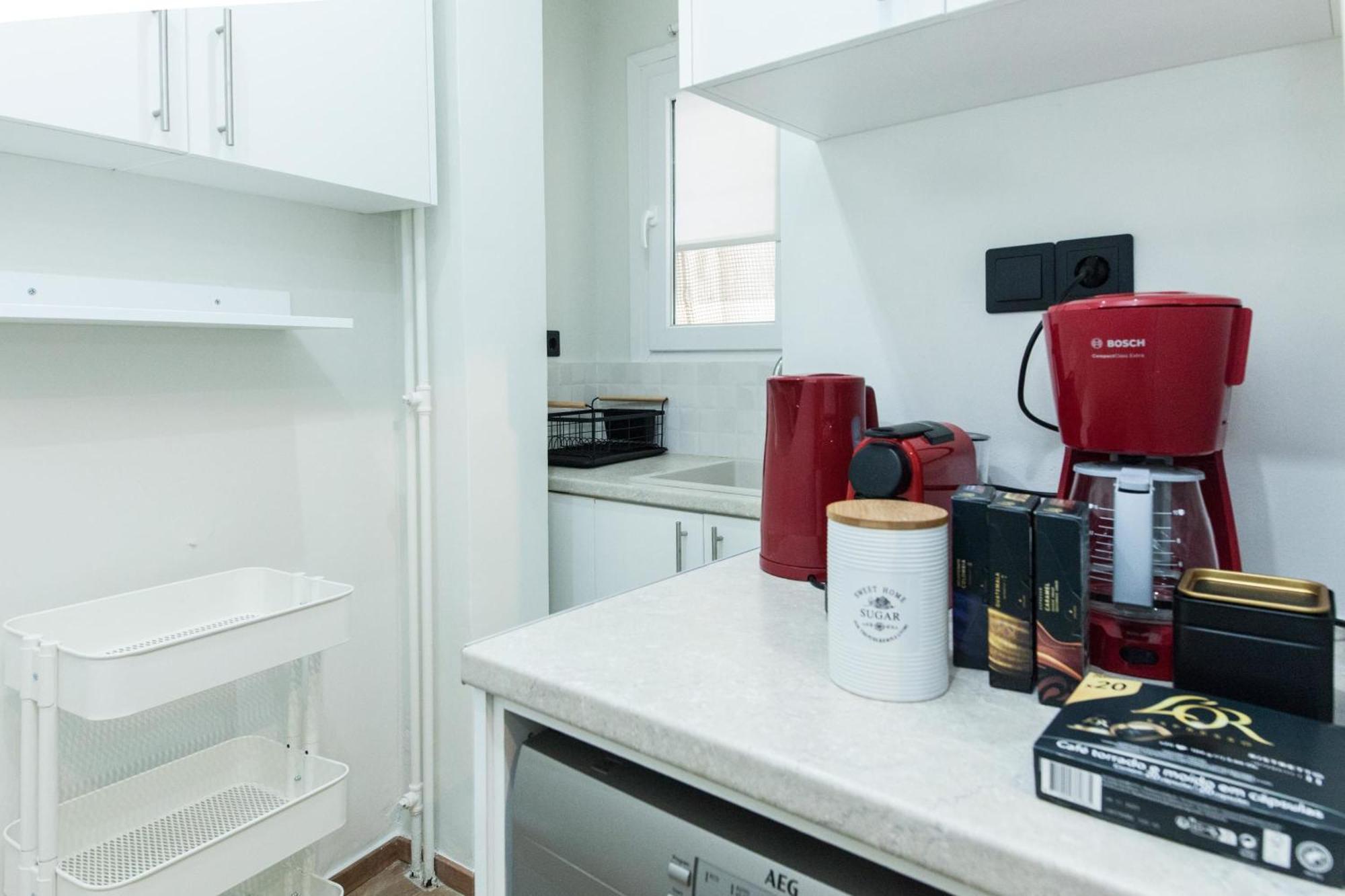 Acropolis View Modern Deluxe Suite With Balcony 아테네 외부 사진